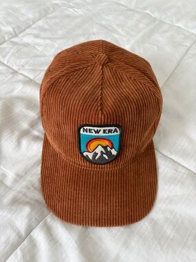 New Era Originals 9FIFTY SnapBack Corduroy Cap in Rust with Mountain Patch